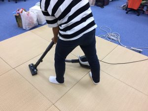 掃除機がけ
